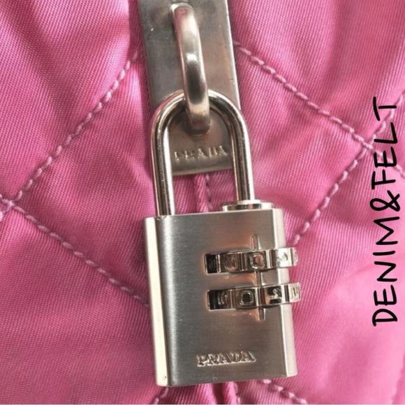 PRADA Vintage Pink/Black Begonia Quilted Nylon Travel Bag/Tote | PRELOVED!!🩷💗 - Picture 15 of 16